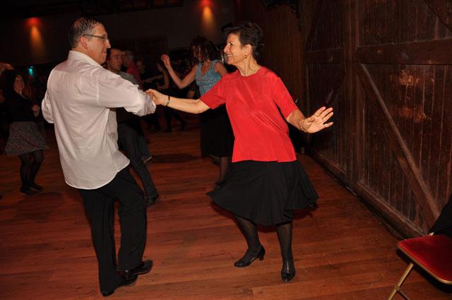 min 2011 12 04 station danse 181